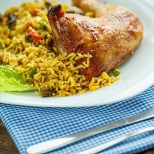 Guaranteed Crowd Pleaser: The Perfect Chicken and Yellow Rice Recipe