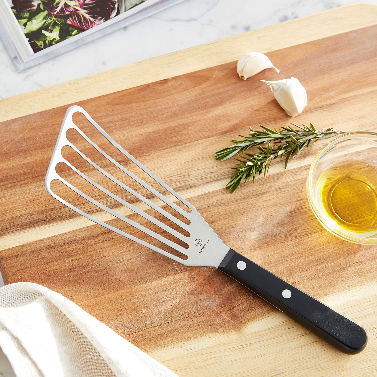 Read more about the article Wusthof Fish Spatula: Discover the Ultimate Tool for Perfectly Cooked Fish