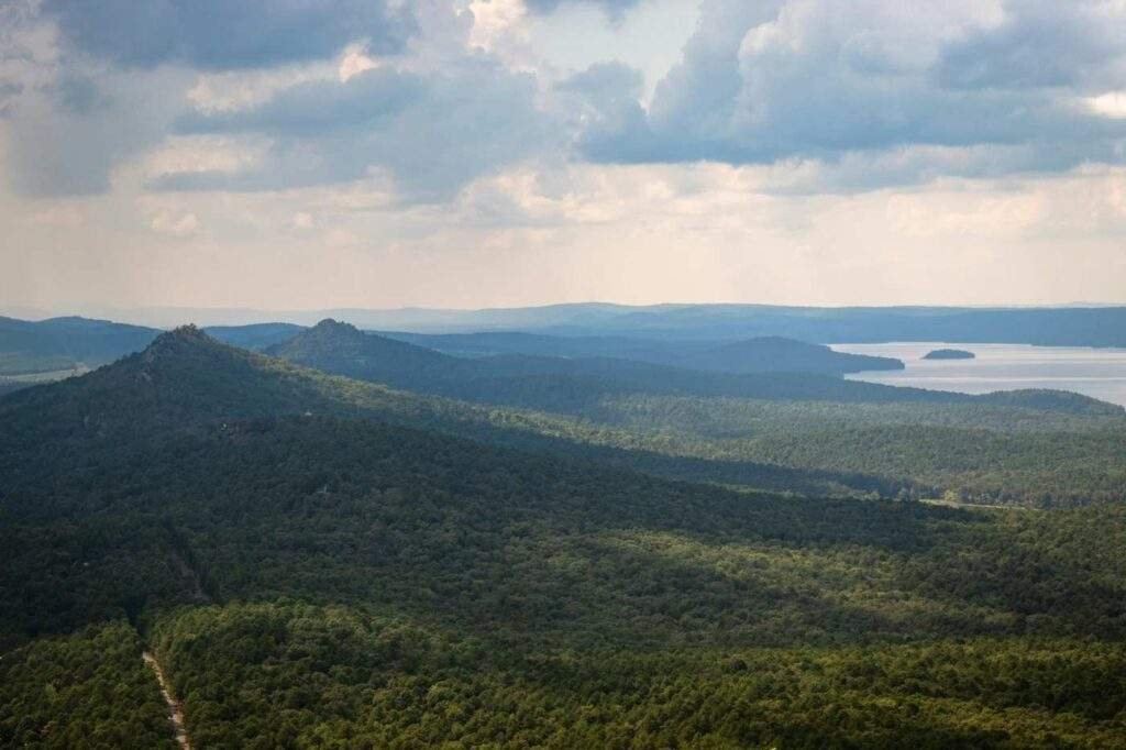 Unique Places to Stay in Arkansas: Your Guide to Extraordinary Accommodations